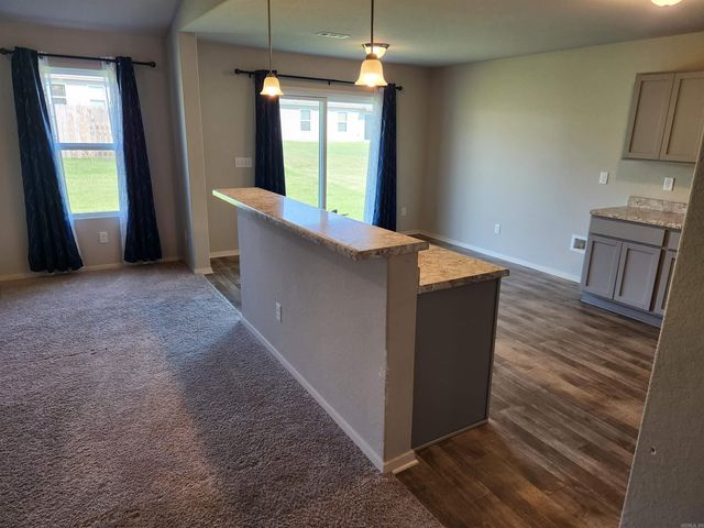 31 Avant Garde Dr, Little Rock, AR 72204