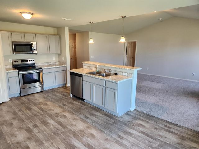 31 Avant Garde Dr, Little Rock, AR 72204