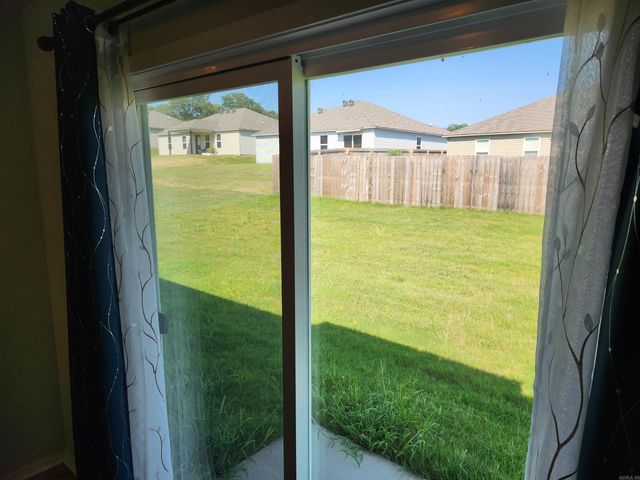 31 Avant Garde Dr, Little Rock, AR 72204