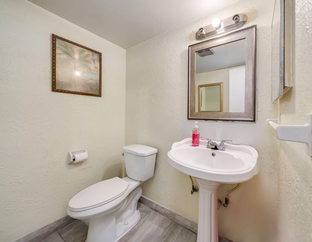 7 Ann Lee Lane, Tamarac, FL 33319