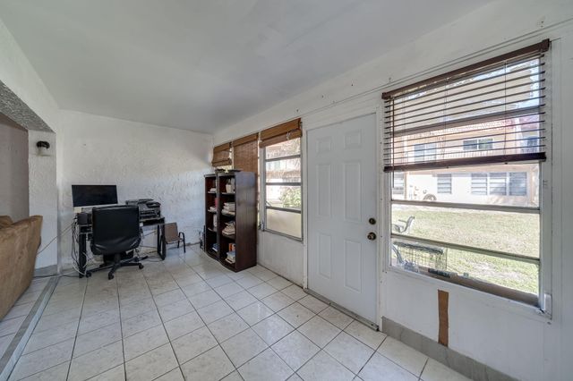 7 Ann Lee Lane, Tamarac, FL 33319