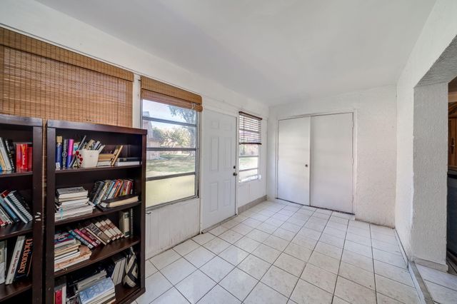 7 Ann Lee Lane, Tamarac, FL 33319