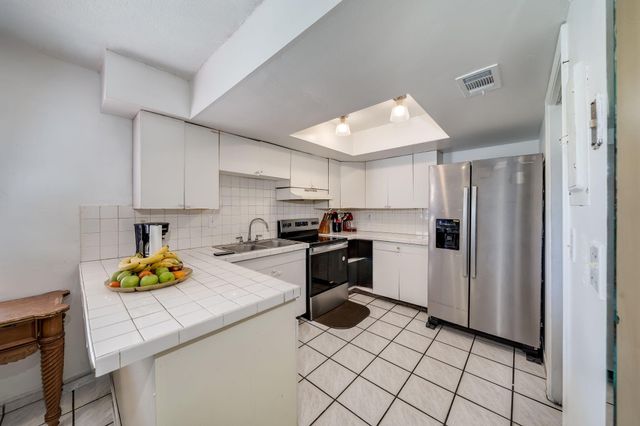 7 Ann Lee Lane, Tamarac, FL 33319