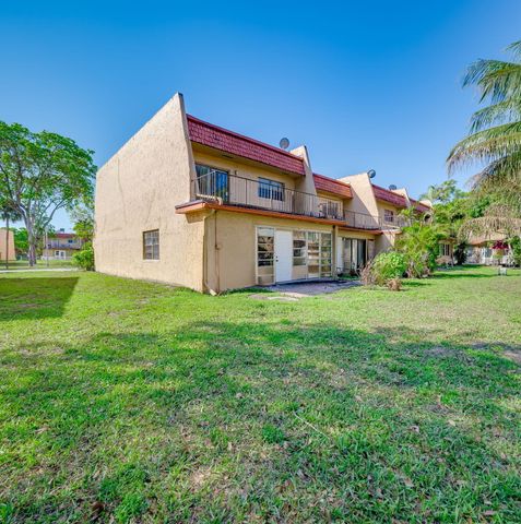 7 Ann Lee Lane, Tamarac, FL 33319