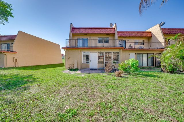 7 Ann Lee Lane, Tamarac, FL 33319