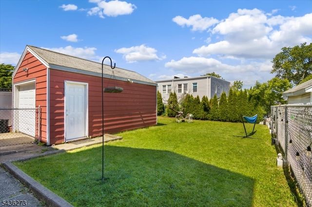 73 Forest St, North Arlington Boro, NJ 07031