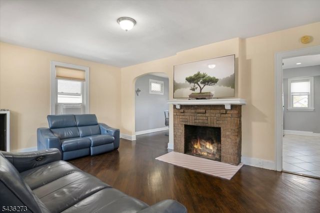 73 Forest St, North Arlington Boro, NJ 07031