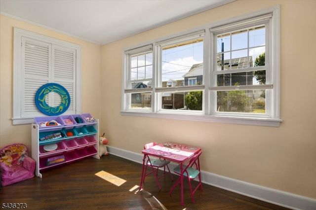 73 Forest St, North Arlington Boro, NJ 07031