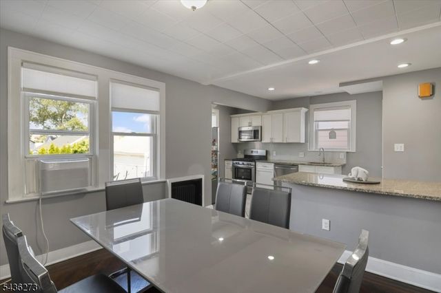 73 Forest St, North Arlington Boro, NJ 07031