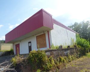 220 S Railroad Boulevard, Mccomb, MS 39648
