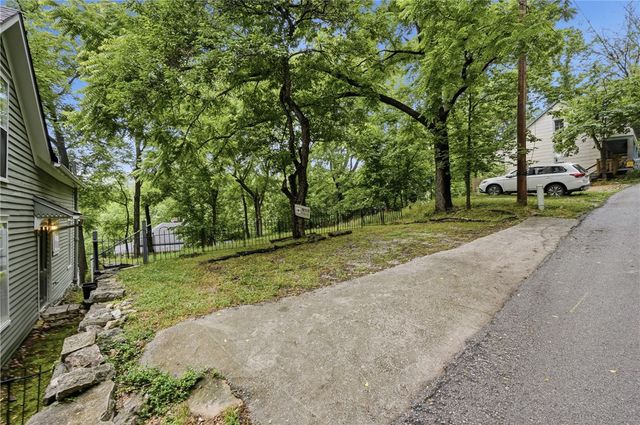 Council Street, Eureka Springs, AR 72632