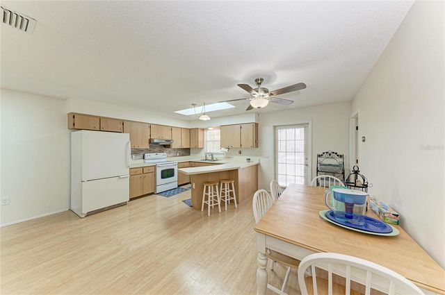 517 SPRING AVENUE, Anna Maria, FL 34216