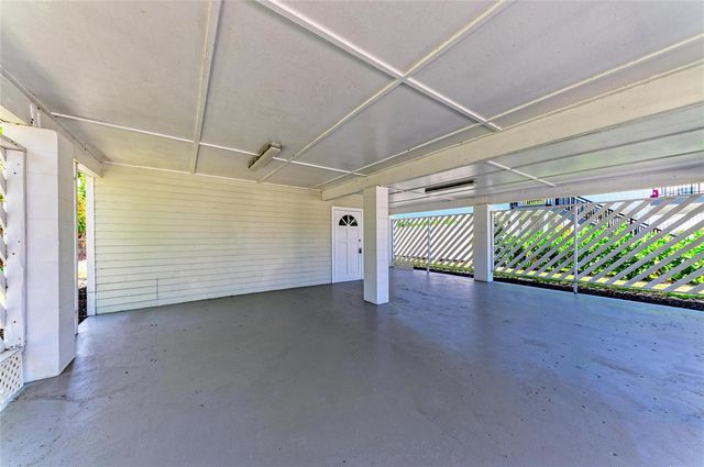 517 SPRING AVENUE, Anna Maria, FL 34216