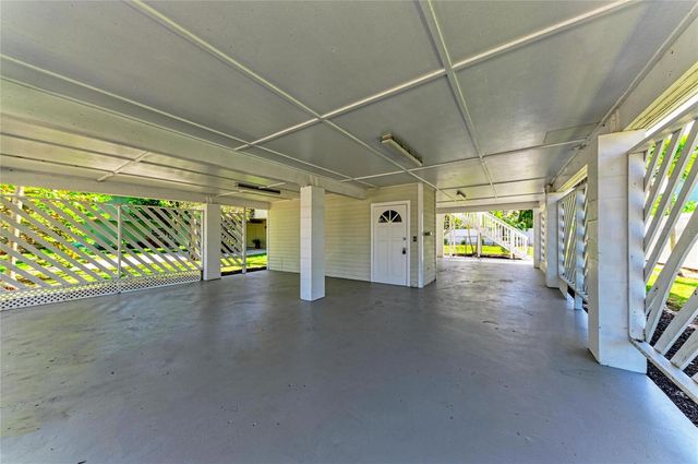 517 SPRING AVENUE, Anna Maria, FL 34216