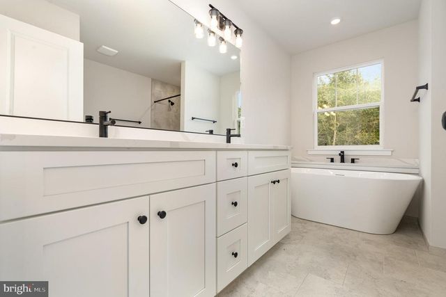 2044 AQUIA DR, Stafford, VA 22554