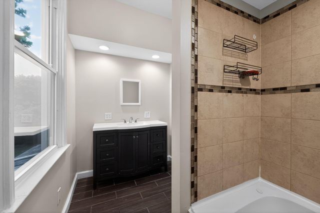126 W 31st Street, Covington, KY 41015