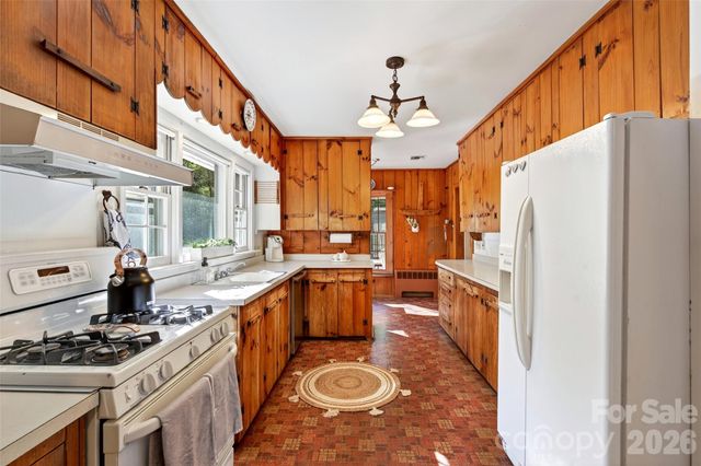 120 Assembly Drive, Montreat, NC 28757
