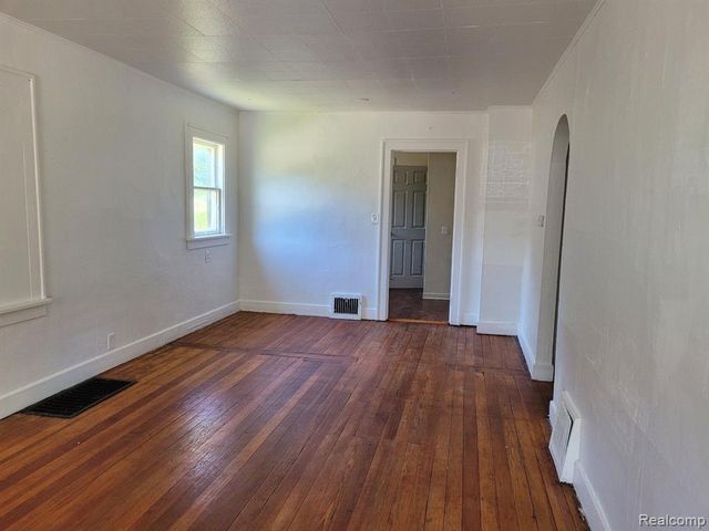 932 Bradley Avenue, Flint, MI 48503