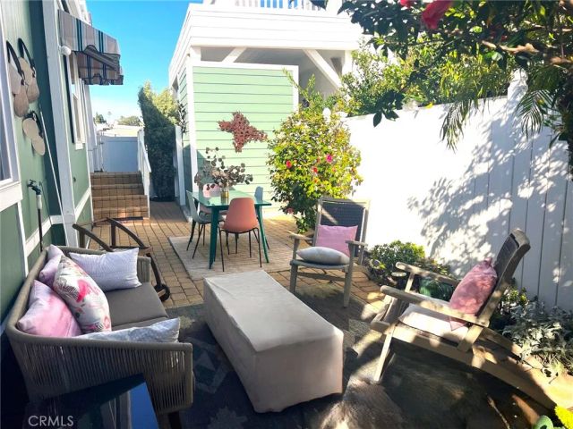 118 Yorktown, Newport Beach, CA 92660