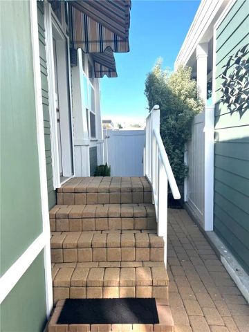 118 Yorktown, Newport Beach, CA 92660