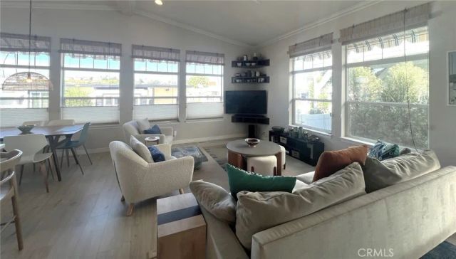 118 Yorktown, Newport Beach, CA 92660