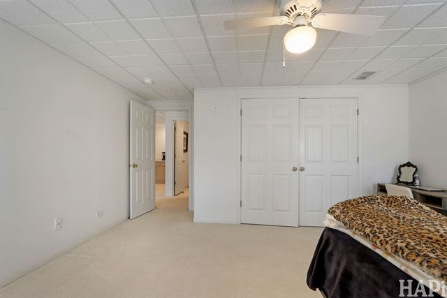 1419 White Oak Lane, Woodstock, IL 60098