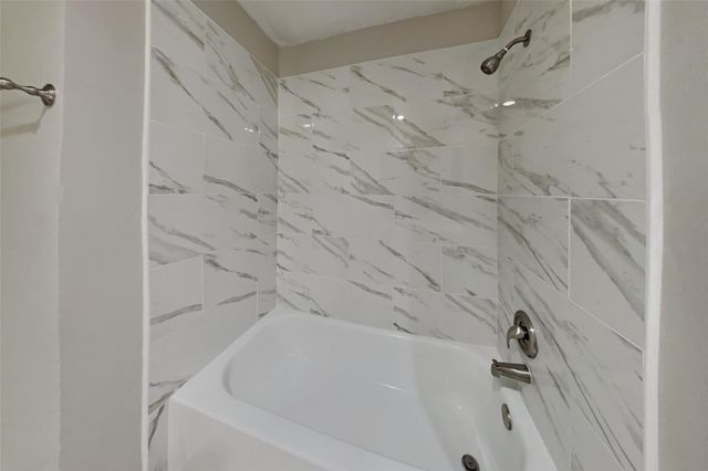 18 Vista Mill Place, Spring, TX 77382