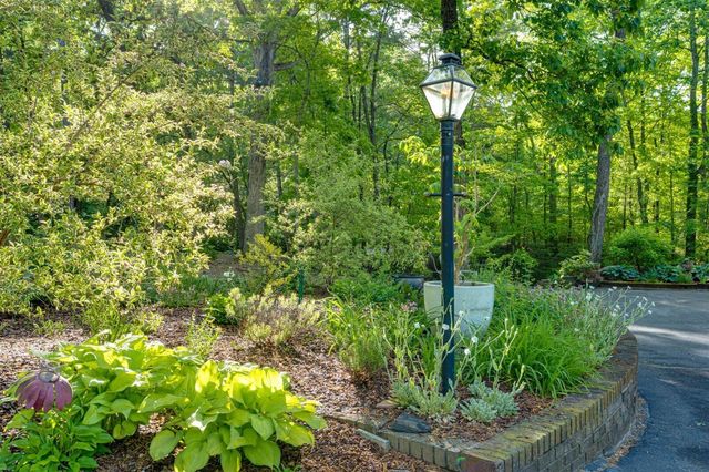 917 Shady Circle, Signal Mountain, TN 37377