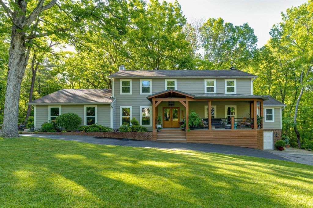 917 Shady Circle, Signal Mountain, TN 37377