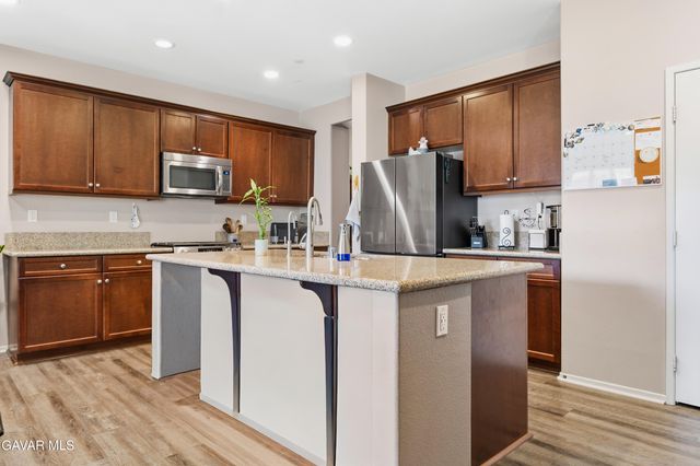 3426 Puma Avenue, Rosamond, CA 93560
