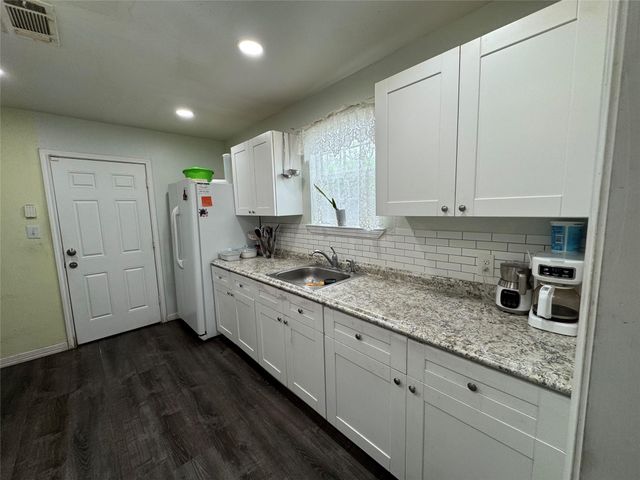 5526 Bunte Street, Houston, TX 77026