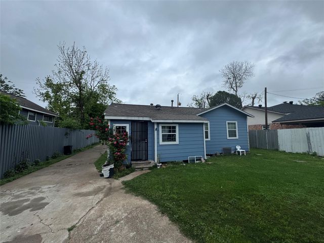 5526 Bunte Street, Houston, TX 77026