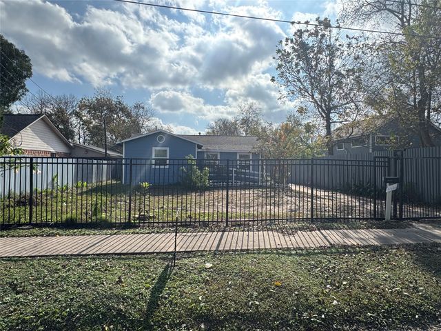 5526 Bunte Street, Houston, TX 77026