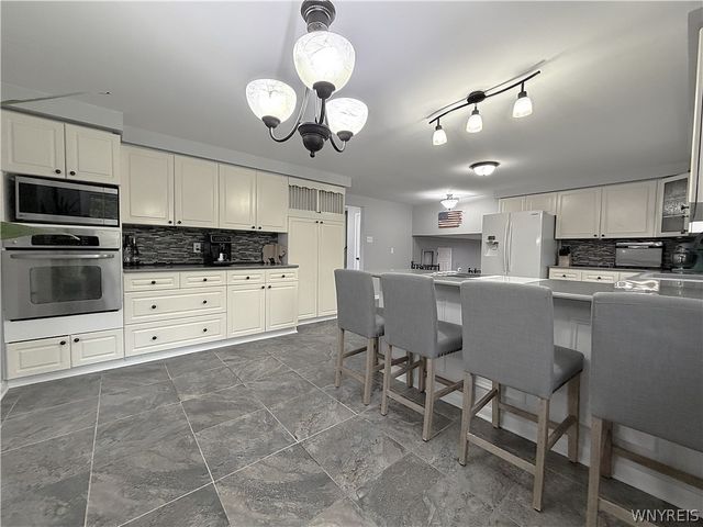 4858 Smiley Terrace, Clarence, NY 14031