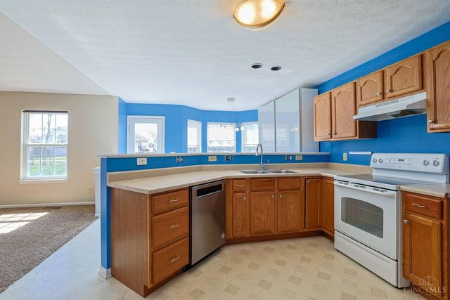 1211 Parkside Drive, Batavia, OH 45103