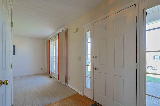 1211 Parkside Drive, Batavia, OH 45103