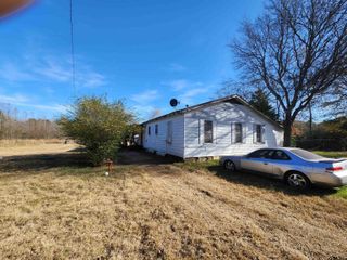 528 County Road 1512, Jacksonville, TX 75766