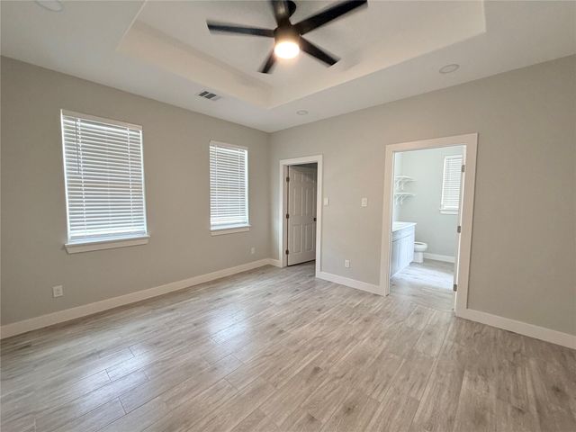 1204 Road 5203, Cleveland, TX 77327