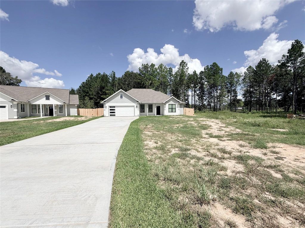 1204 Road 5203, Cleveland, TX 77327
