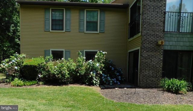 87A W BLUEBELL LN, Mount Laurel, NJ 08054