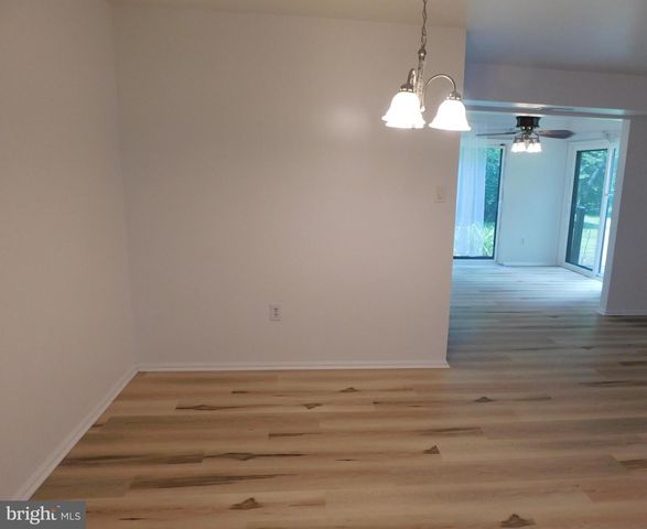 87A W BLUEBELL LN, Mount Laurel, NJ 08054