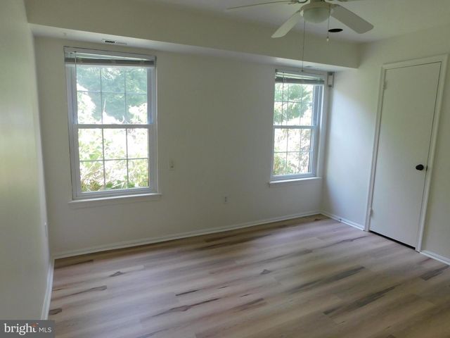 87A W BLUEBELL LN, Mount Laurel, NJ 08054