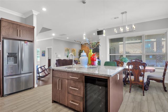 5619 Robs Court, Fort Worth, TX 76126