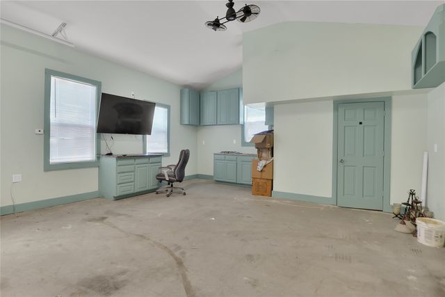 5619 Robs Court, Fort Worth, TX 76126