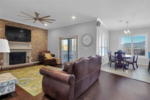 5619 Robs Court, Fort Worth, TX 76126