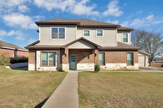 5619 Robs Court, Fort Worth, TX 76126