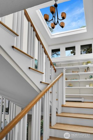 12570 Riviera Place NE, Seattle, WA 98125