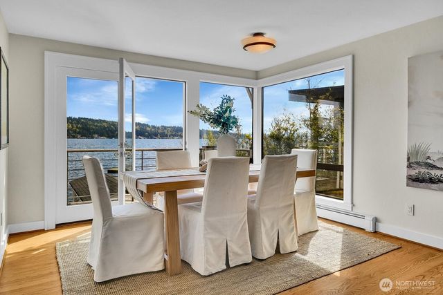 12570 Riviera Place NE, Seattle, WA 98125