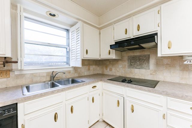 7920 Albany Avenue, Lubbock, TX 79424