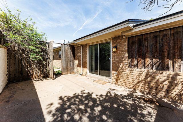 7920 Albany Avenue, Lubbock, TX 79424